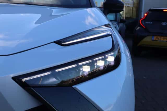 Toyota C hr (2026) thumbnail 17