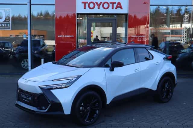 Toyota C hr (2026) thumbnail 7