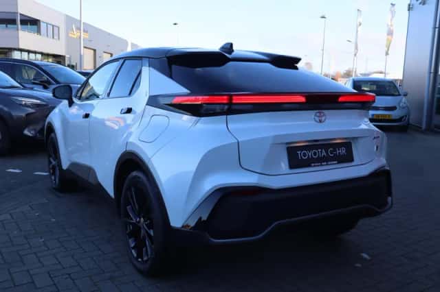 Toyota C hr (2026) thumbnail 9