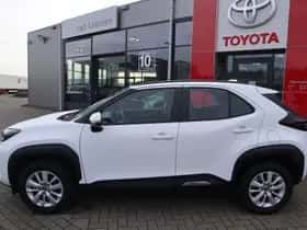 Toyota Yaris Cross (2024) thumbnail 2