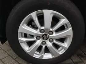 Toyota Yaris Cross (2024) thumbnail 17