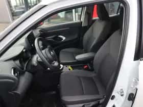 Toyota Yaris Cross (2024) thumbnail 19