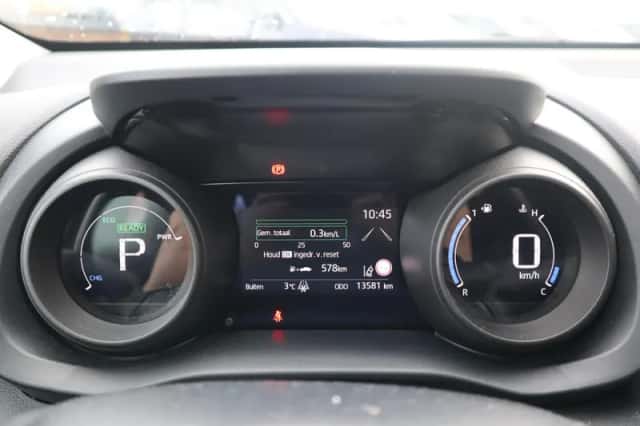 Toyota Yaris Cross (2024) thumbnail 29