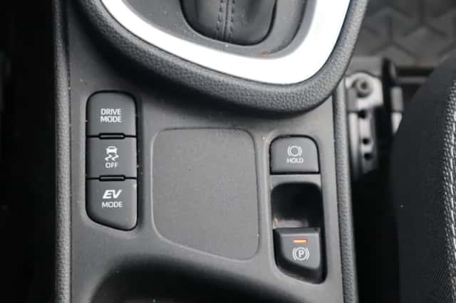 Toyota Yaris Cross (2024) thumbnail 32