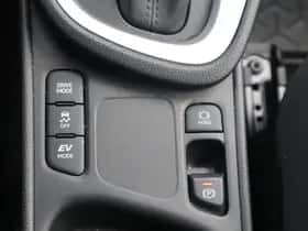 Toyota Yaris Cross (2024) thumbnail 32