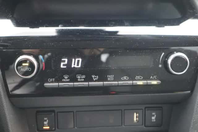 Toyota Yaris Cross (2024) thumbnail 35