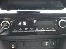 Toyota Yaris Cross (2024) thumbnail 35