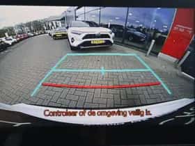 Toyota Yaris Cross (2024) thumbnail 37