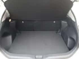 Toyota Yaris Cross (2024) thumbnail 44