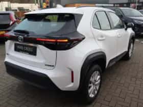 Toyota Yaris Cross (2024) thumbnail 6