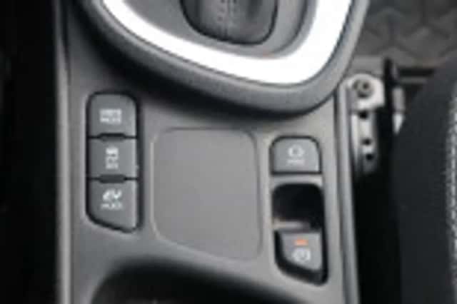 Toyota Yaris Cross (2024) thumbnail 65