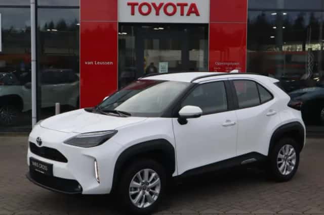 Toyota Yaris Cross (2024) thumbnail 75