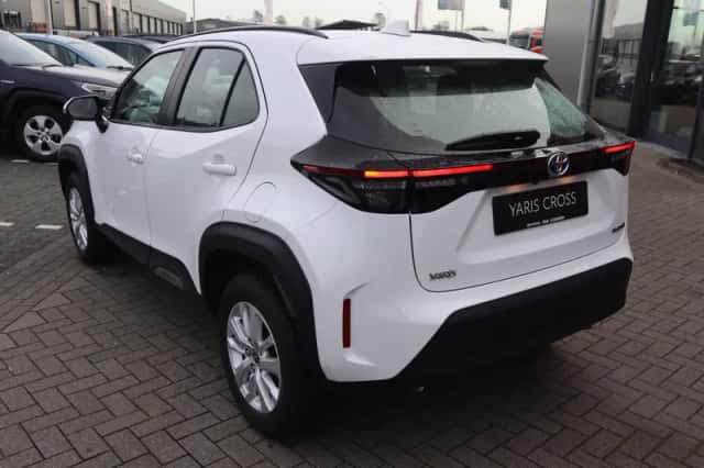 Toyota Yaris Cross (2024) thumbnail 9