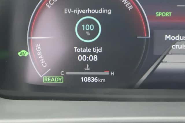 Toyota C hr (2024) thumbnail 28
