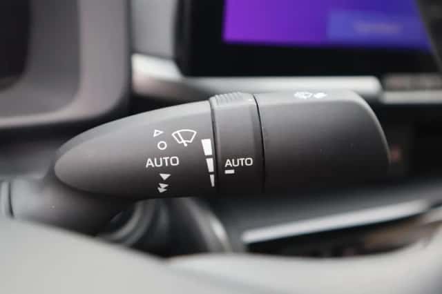 Toyota C hr (2024) thumbnail 32