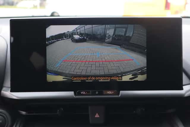 Toyota C hr (2024) thumbnail 36