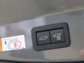 Toyota C hr (2024) thumbnail 6
