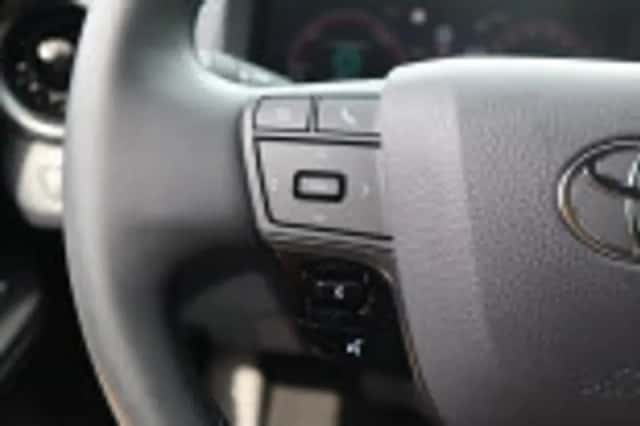 Toyota C hr (2024) thumbnail 65