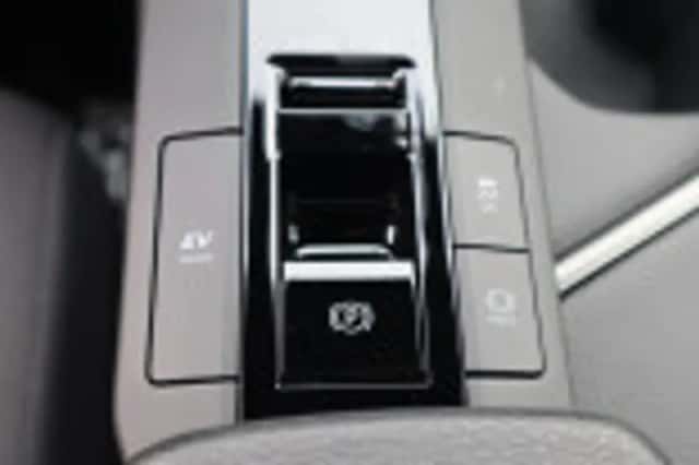 Toyota C hr (2024) thumbnail 77