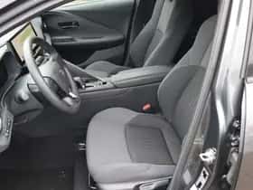 Toyota C hr (2024) thumbnail 23