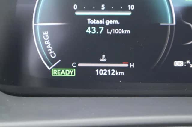 Toyota C hr (2024) thumbnail 36