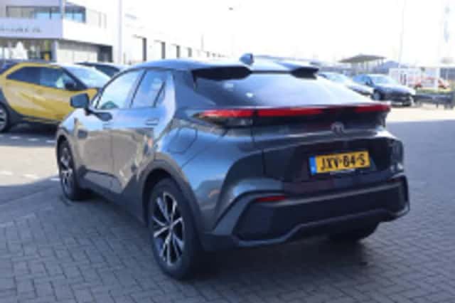 Toyota C hr (2024) thumbnail 3