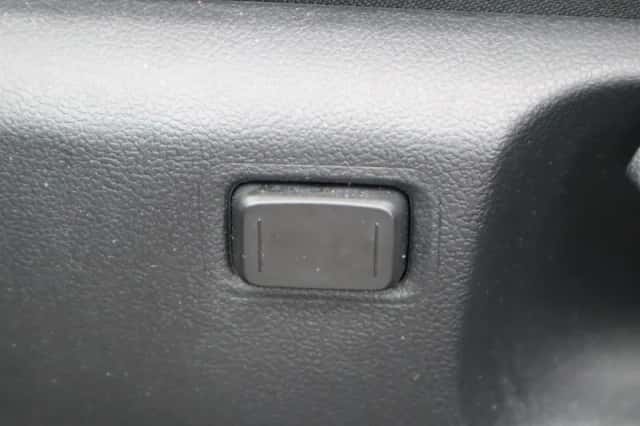 Toyota C hr (2024) thumbnail 28