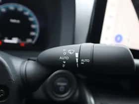 Toyota C hr (2024) thumbnail 33
