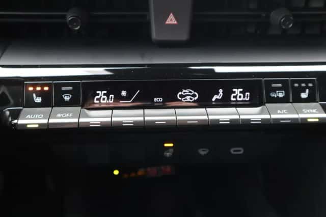 Toyota C hr (2024) thumbnail 42