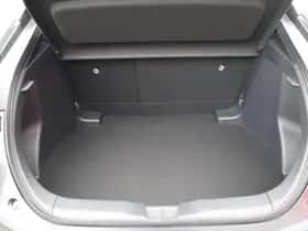 Toyota C hr (2024) thumbnail 92