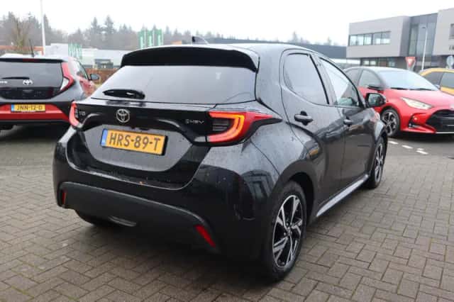 Toyota Yaris (2025) thumbnail 12