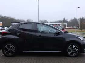 Toyota Yaris (2025) thumbnail 13