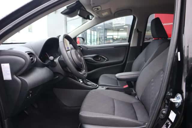 Toyota Yaris (2025) thumbnail 23