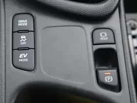 Toyota Yaris (2025) thumbnail 42
