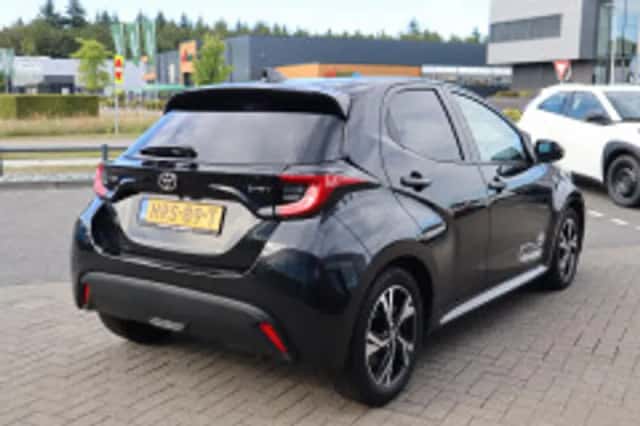 Toyota Yaris (2025) thumbnail 6
