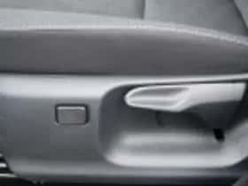 Toyota Yaris (2025) thumbnail 63