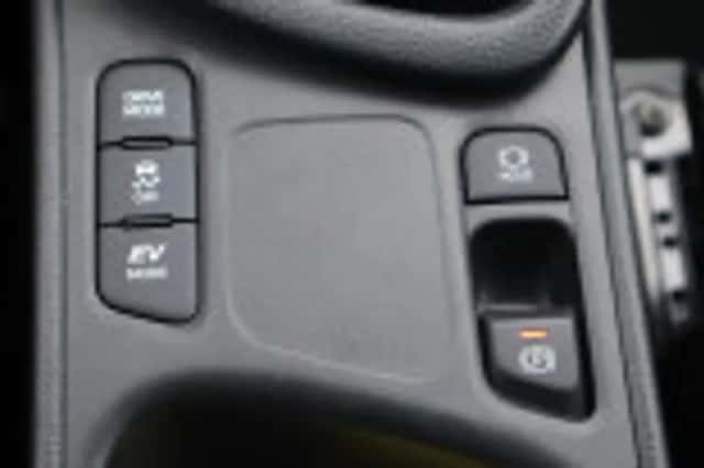 Toyota Yaris (2025) thumbnail 80