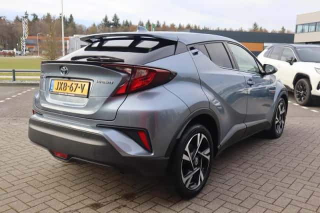 Toyota C hr (2023) thumbnail 12