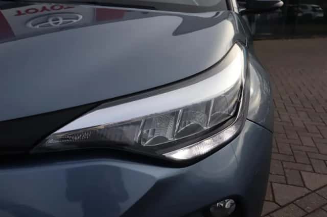 Toyota C hr (2023) thumbnail 16