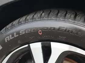 Toyota C hr (2023) thumbnail 20