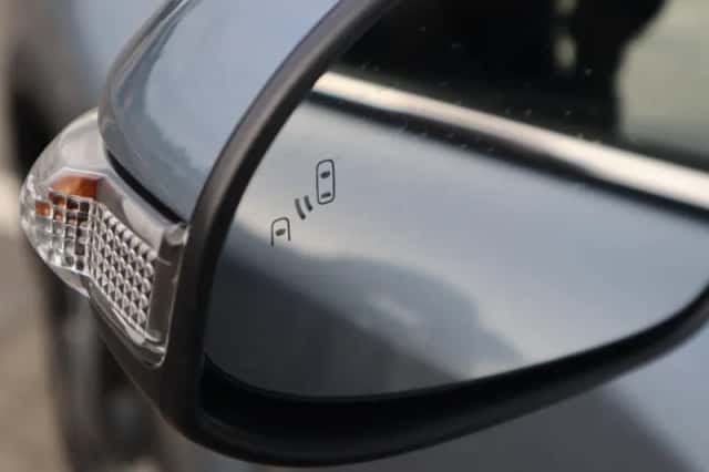 Toyota C hr (2023) thumbnail 22