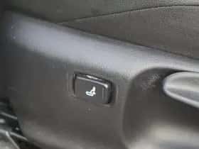 Toyota C hr (2023) thumbnail 25
