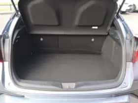 Toyota C hr (2023) thumbnail 5