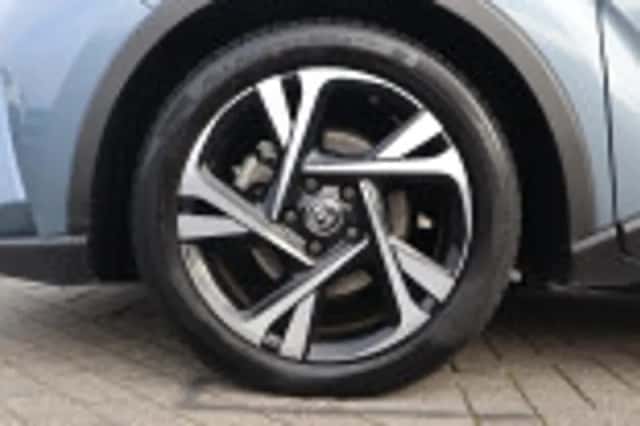Toyota C hr (2023) thumbnail 58