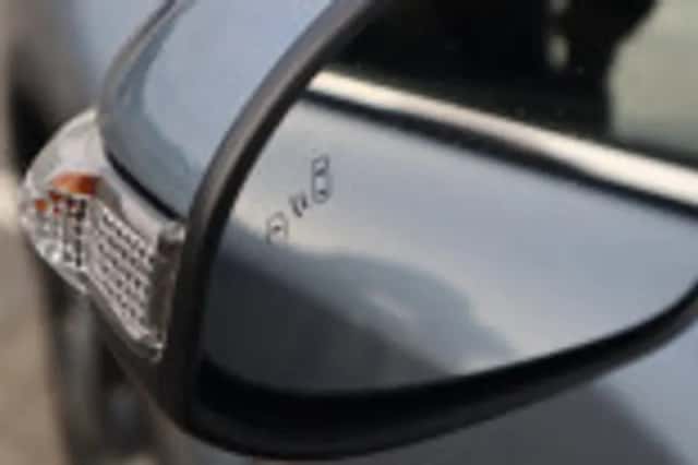 Toyota C hr (2023) thumbnail 61