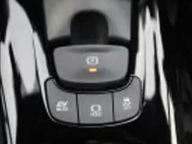 Toyota C hr (2023) thumbnail 82