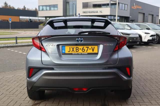 Toyota C hr (2023) thumbnail 10