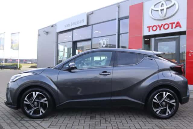 Toyota C hr (2023) thumbnail 2
