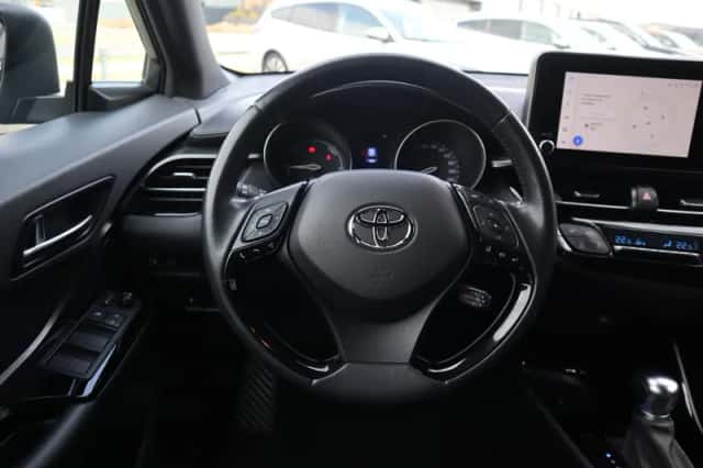 Toyota C hr (2023) thumbnail 26