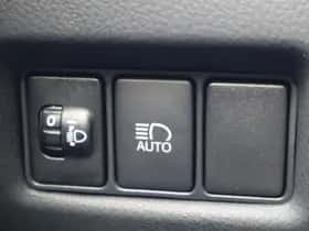 Toyota C hr (2023) thumbnail 33